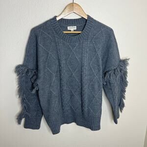 52Seven Gray Cable Knit Fringe Sleeve Sweater Large